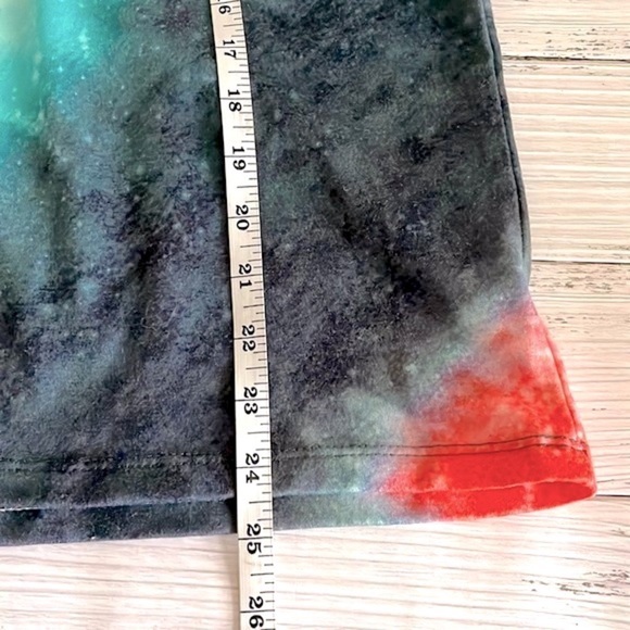 NWOT Tie Dye Sweatshirt - Medium - Picture 5 of 8